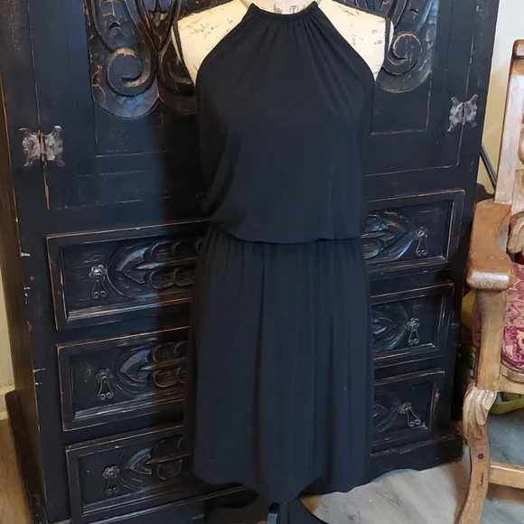 msk black and gold dress Windsor Rose Gold Sequin Maxi Dress with Side Slit Detail and Open Bac –  The Thrifty Hippy